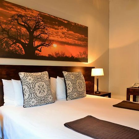 Bushveld Terrace Safari Hotel, Lodge & Spa ファラボルワ エクステリア 写真
