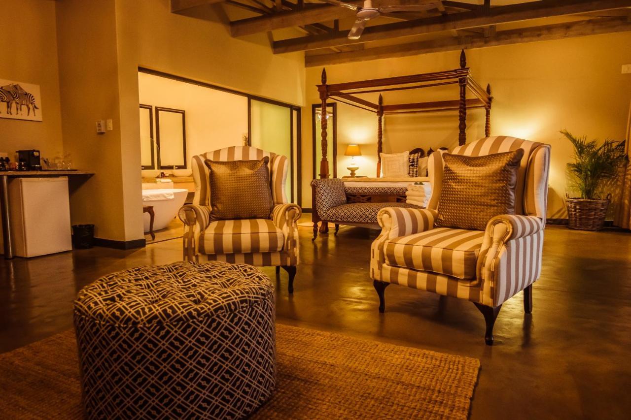 Bushveld Terrace Safari Hotel, Lodge & Spa ファラボルワ エクステリア 写真