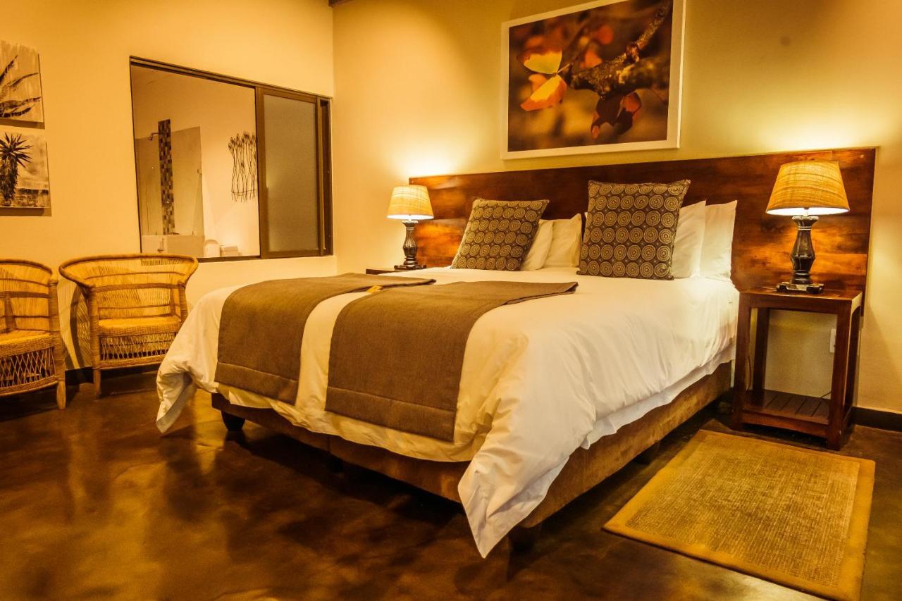 Bushveld Terrace Safari Hotel, Lodge & Spa ファラボルワ エクステリア 写真