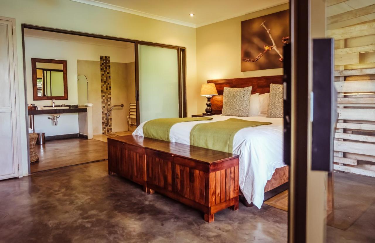 Bushveld Terrace Safari Hotel, Lodge & Spa ファラボルワ エクステリア 写真