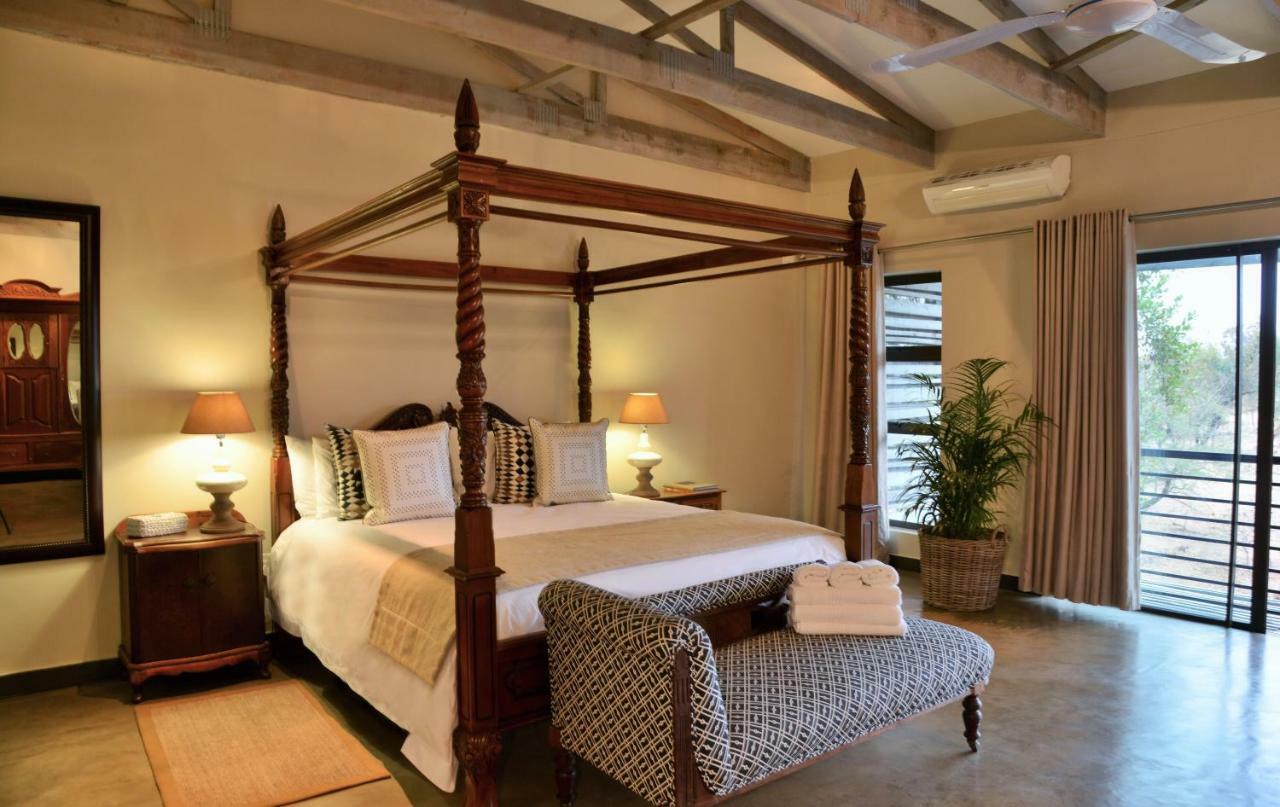 Bushveld Terrace Safari Hotel, Lodge & Spa ファラボルワ エクステリア 写真