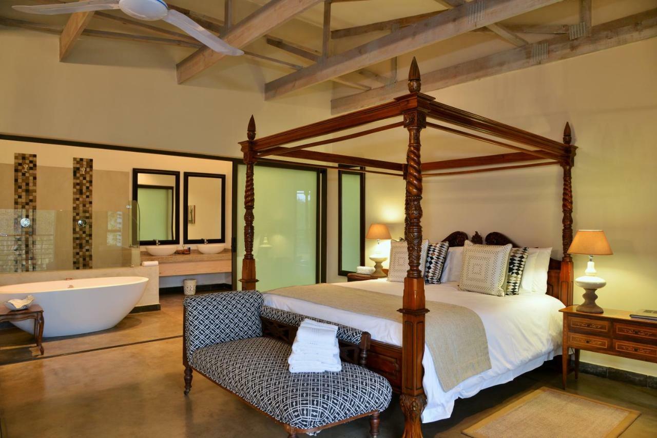 Bushveld Terrace Safari Hotel, Lodge & Spa ファラボルワ エクステリア 写真