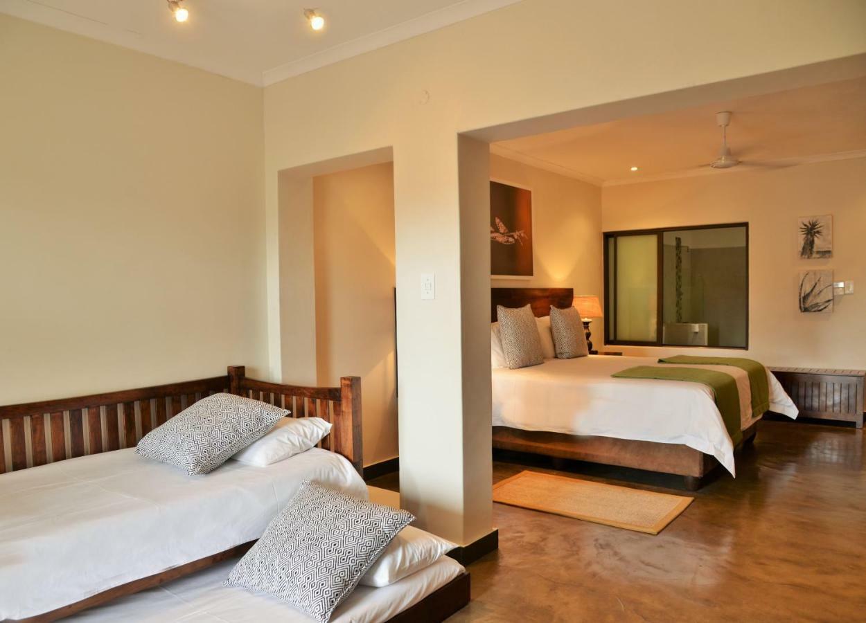 Bushveld Terrace Safari Hotel, Lodge & Spa ファラボルワ エクステリア 写真